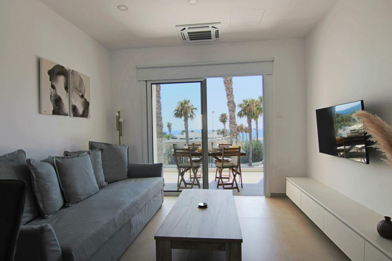 Apartment Phaedrus Living: Seaview Luxury Flat Limnaria 151