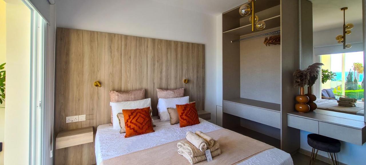 Phaedrus Living: Seaview Luxury Flat Limnaria 151 Apartment *