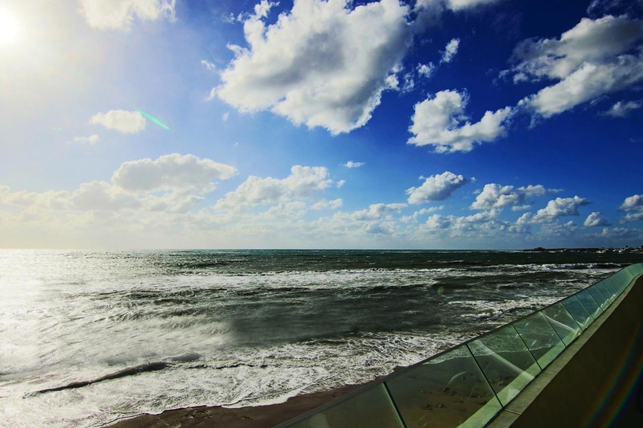 Apartment Phaedrus Living: Seaview Luxury Flat Limnaria 151 *